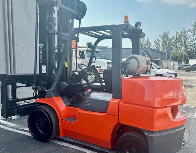 2007 Toyota Forklift 7FGCU70 featured image