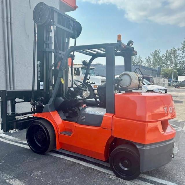 2007 Toyota Forklift 7FGCU70 featured image