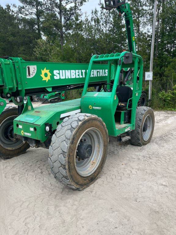 2015 Skytrak Telehandler 6042 featured image