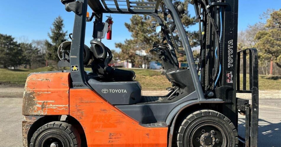 2008 Toyota Forklift 8FGU30 featured image