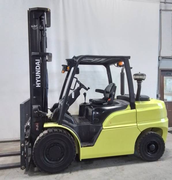 2018 Hyundai Forklift 40D-9F featured image