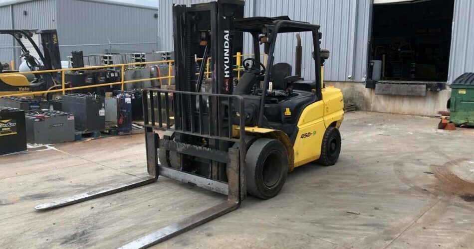 2017 Hyundai Forklift 45D-9 featured image