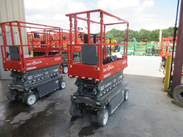 2021 Skyjack Scissor Lift SJ3219 featured image