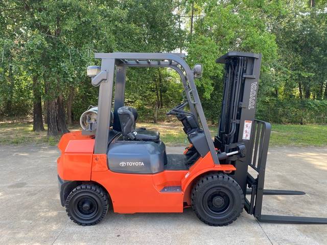 2006 Toyota Forklift 7FGU25 featured image