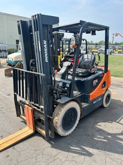 2017 Doosan Forklift G25P-5 featured image