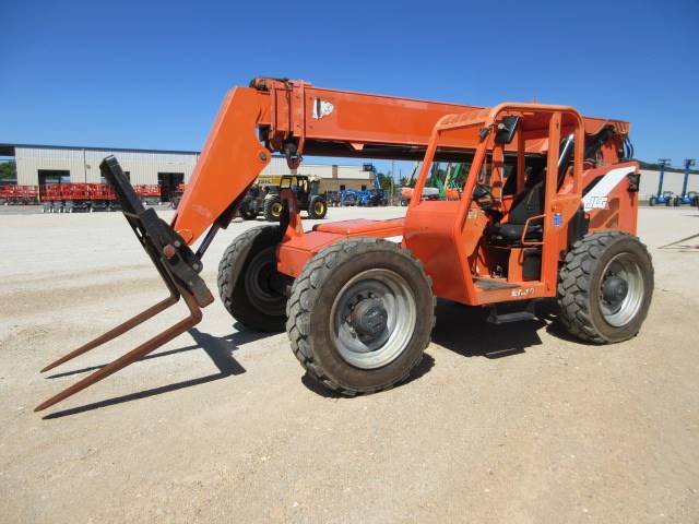 2012 Skytrak Telehandler 8042 featured image