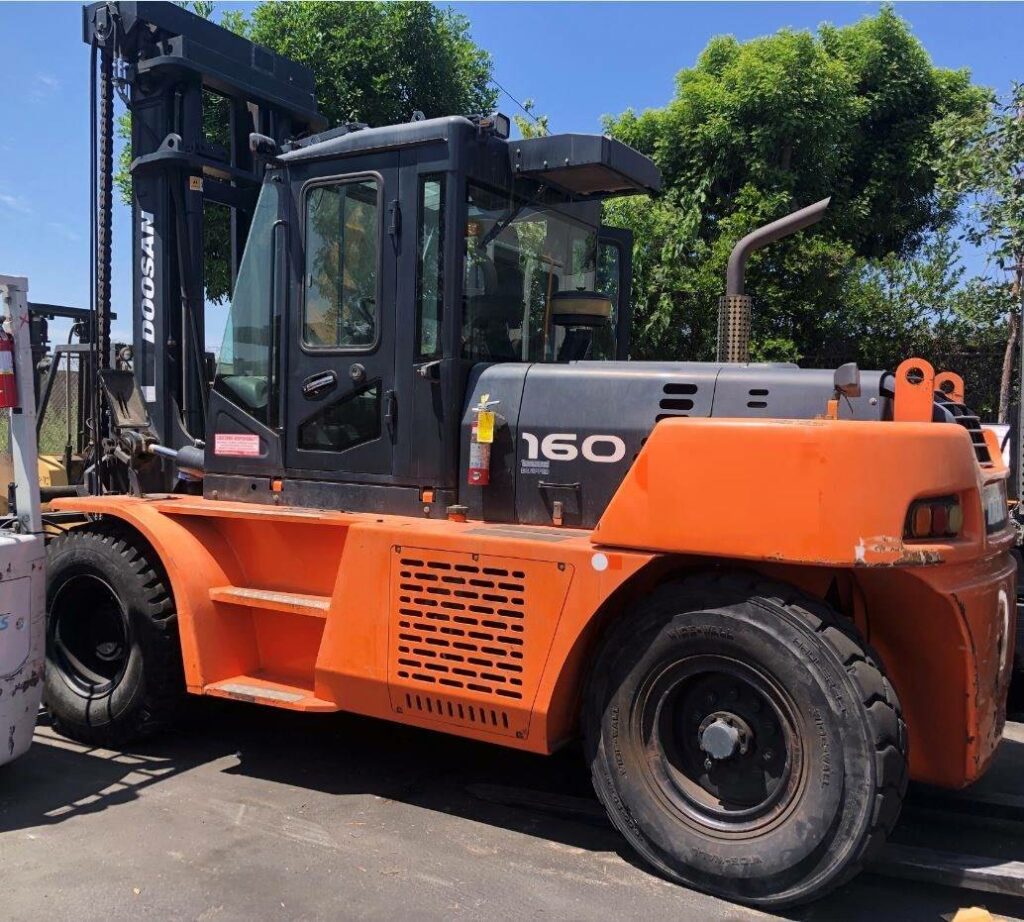 2014 Doosan Forklift D160S-5 featured image