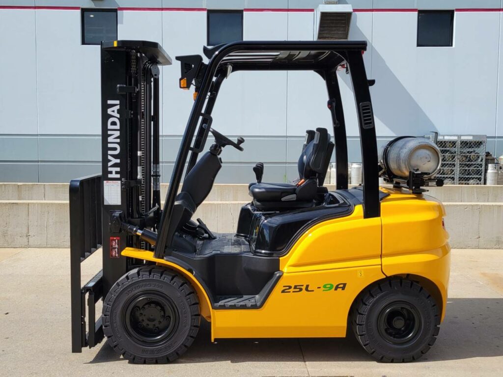 2022 Hyundai Forklift 25L-9A featured image