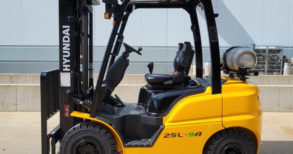 2022 Hyundai Forklift 25L-9A featured image