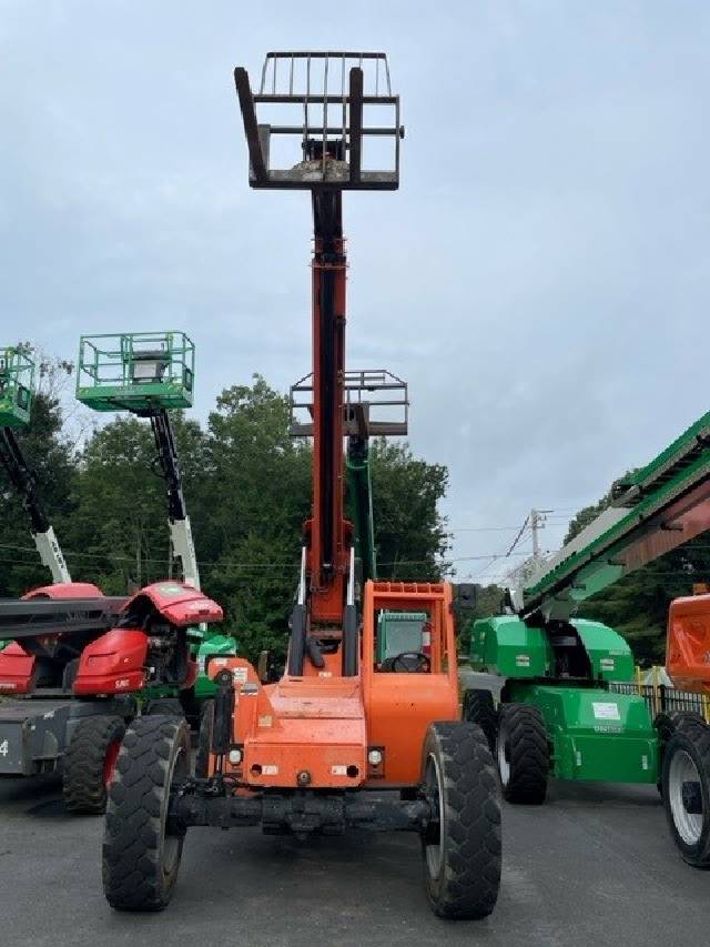 2015 Skytrak Telehandler 8042 featured image