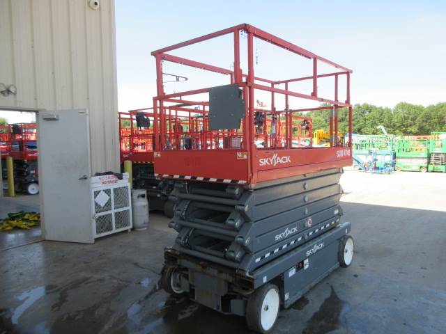 2018 Skyjack Scissor Lift SJ4740 featured image