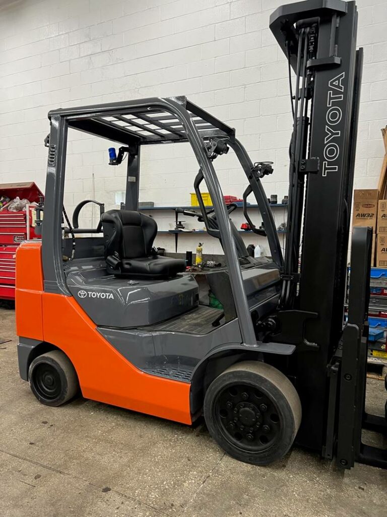 2017 Toyota Forklift 8FGCU30 featured image