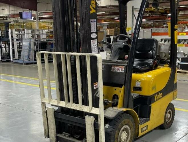 2017 Yale Forklift GLP035VX featured image