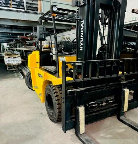 2018 Hyundai Forklift 70L-7A featured image