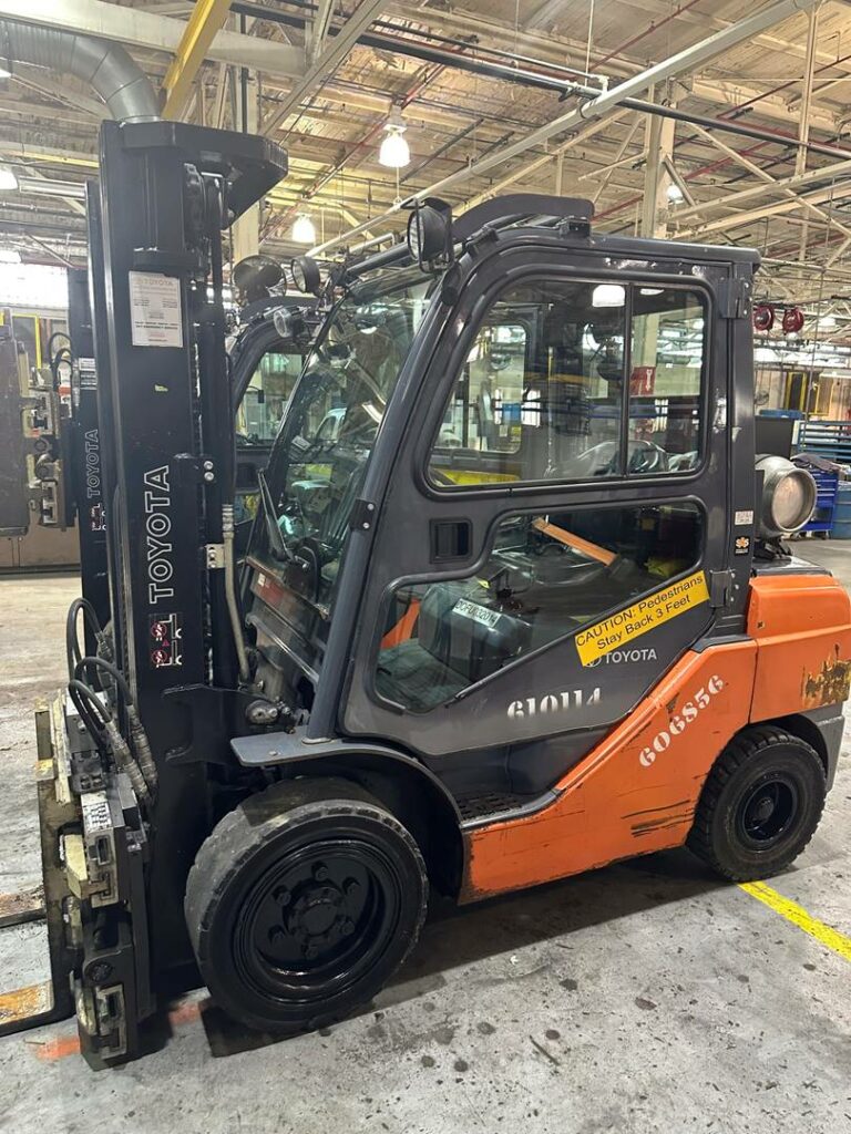 2014 Toyota Forklift 8FGU32 featured image