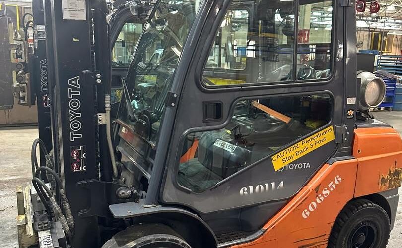 2014 Toyota Forklift 8FGU32 featured image