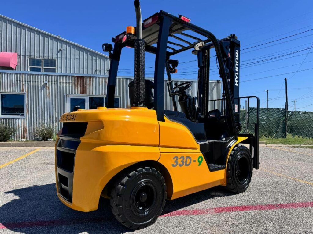 2018 Hyundai Forklift 33D-9 featured image