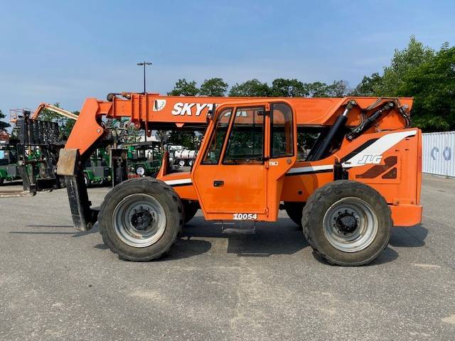 2014 Skytrak Telehandler 10054 featured image