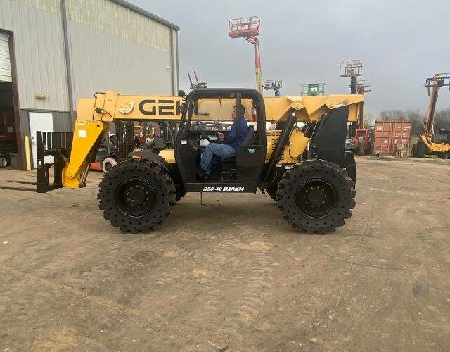 2020 Gehl Telehandler RS8-42 featured image