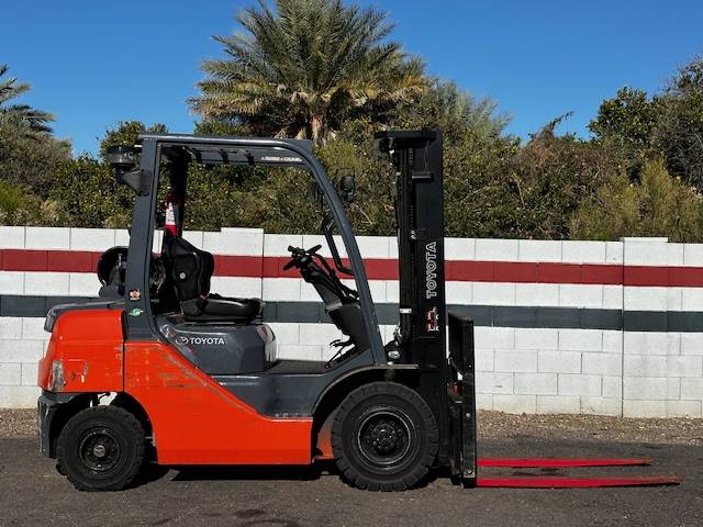 2014 Toyota Forklift 8FGU25 featured image