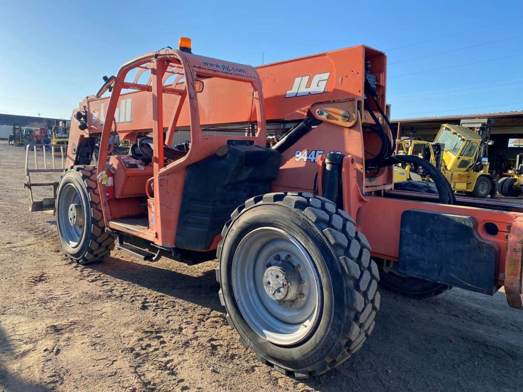 2006 Lull Telehandler 9.44E-40 featured image