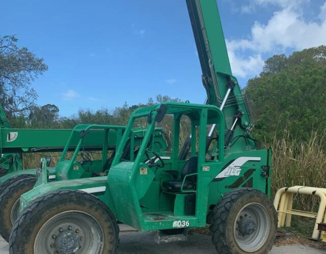 2014 Skytrak Telehandler 6036 featured image