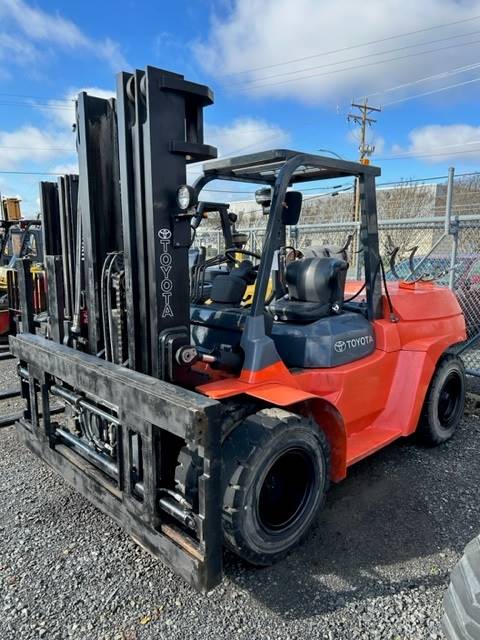 2004 Toyota Forklift 7FGU70 featured image