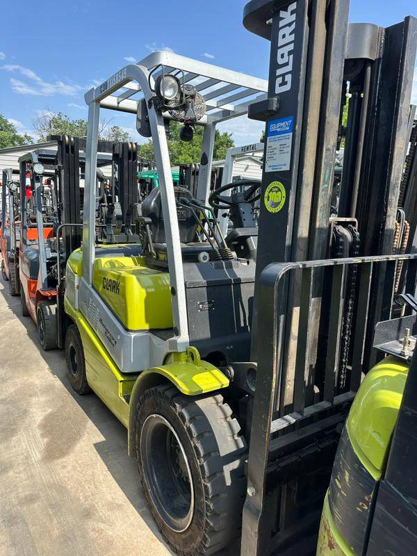 2017 Clark Forklift C30L featured image